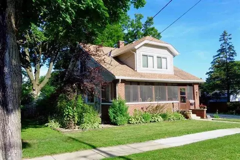 712 Doty St, Edgerton, WI 53534
