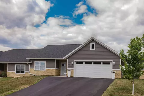 190 Antoine St #2, Mineral Point, WI 53565
