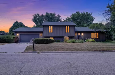 2511 Elizabeth St, Janesville, WI 53548