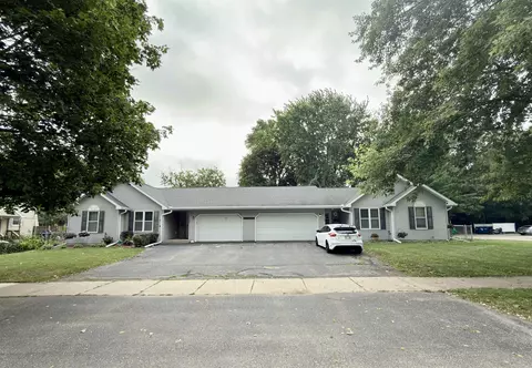 106 N Palm St, Janesville, WI 53548