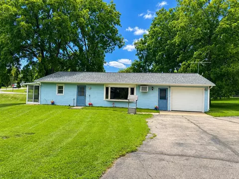 4237 Mahoney Rd, Mcfarland, WI 53558