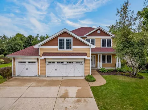 1134 Bluebird Trl, Waunakee, WI 53597