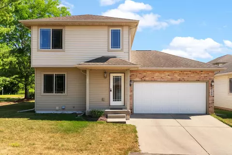 530 Lexington Dr, Oregon, WI 53575