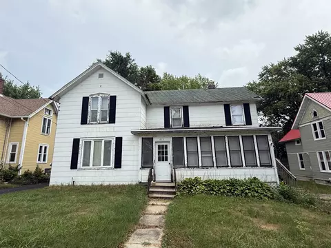 617 S Spring St, Beaver Dam, WI 53916