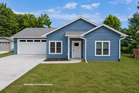 236 W 2nd St, Reedsburg, WI 53959
