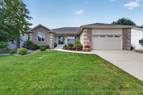 2055 St Albert The Great Dr, Sun Prairie, WI 53590