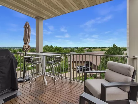 9213 Crosswinds Ln #202, Verona, WI 53593