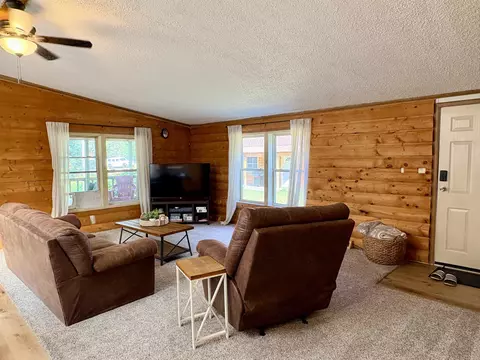 Living - n11862 Klade Road, Tomahawk, WI 54487 photo 2 of 3