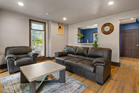 574 S Main St, Janesville, WI 53545