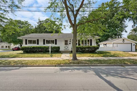 410 Dempsey Rd, Madison, WI 53714