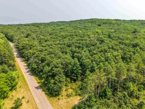 000 N Pine Creek Rd, Black River Falls, WI 54615