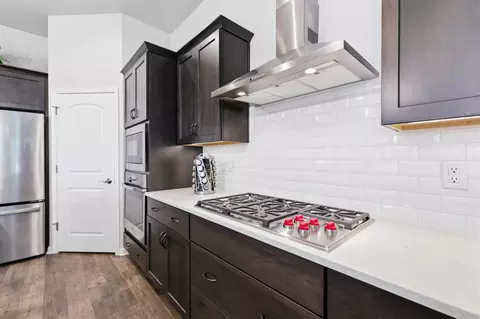Kitchen - 2404 E Baldeagle Dr, Appleton, WI 54913 photo 4 of 4