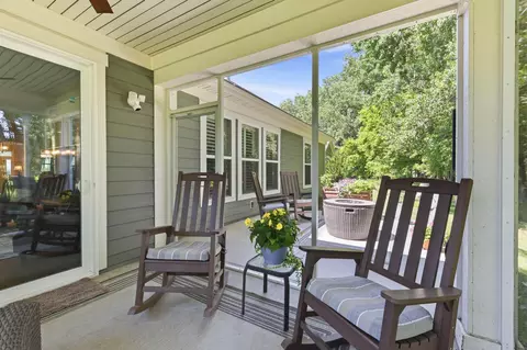 Exterior - 2404 E Baldeagle Dr, Appleton, WI 54913 photo 3 of 11