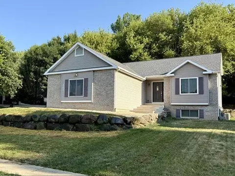 243 Parador Pl, Cottage Grove, WI 53527