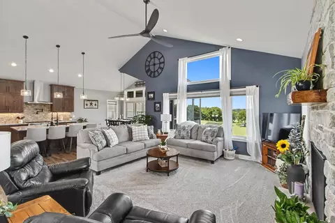 Living - W566 County Highway D, Fall River, WI 53932 photo 3 of 12