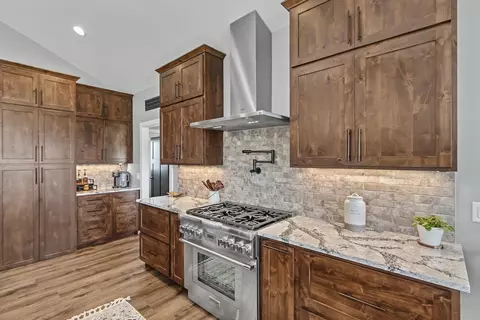 Kitchen - W566 County Highway D, Fall River, WI 53932 photo 9 of 16