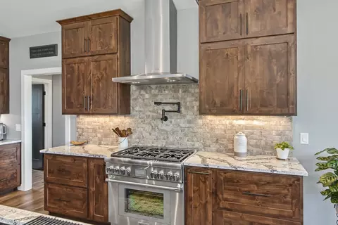 Kitchen - W566 County Highway D, Fall River, WI 53932 photo 14 of 16