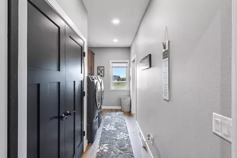 Entry Way - W566 County Highway D, Fall River, WI 53932 photo 5 of 8