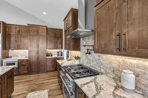 Kitchen - W566 County Highway D, Fall River, WI 53932 photo 5 of 16