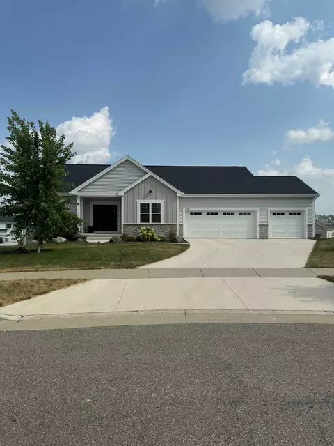 356 Humble Cir, Oregon, WI 53575