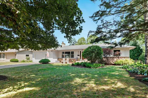 5010 Dorsett Dr, Madison, WI 53711
