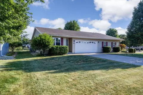 2804 Carrousel Ln, Janesville, WI 53545