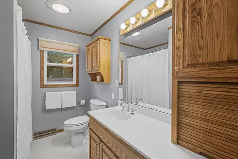 Bath - 409 27th St, Monroe, WI 53566 photo 4 of 4