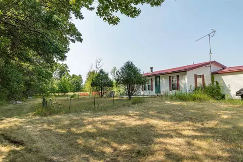 Exterior - n7012 County Road B, Montello, WI 53949 photo 3 of 20