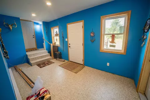 Entry Way - n7012 County Road B, Montello, WI 53949 photo 3 of 6