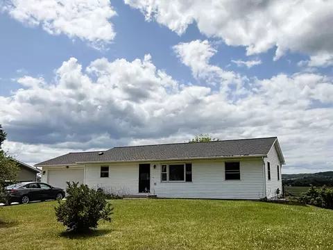 28334 Clary Ln, Richland Center, WI 53581