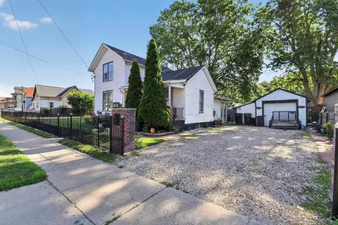 Exterior - 511 8th St, Beloit, WI 53511 photo 1 of 8