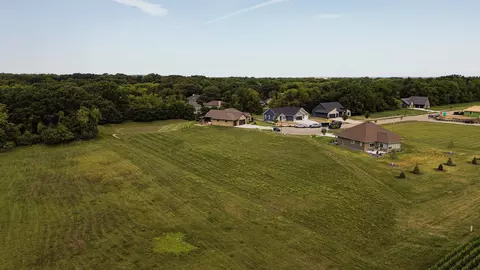2623 Woodside Dr, Beloit, WI 53511 photo 4