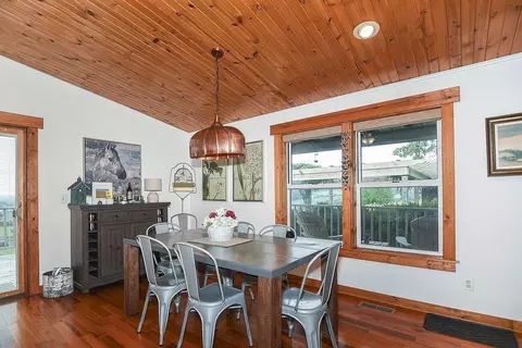 Dining - 3138 W Mitchell Rd, Hanover, IL 61041 photo 2 of 3