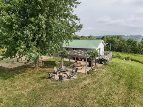 Exterior - 3138 W Mitchell Rd, Hanover, IL 61041 photo 3 of 11