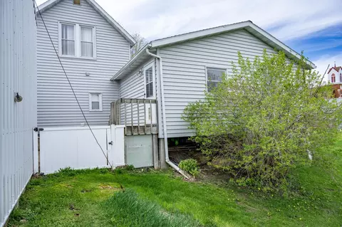 Exterior - 207 Spring St, Elroy, WI 53929 photo 11 of 12
