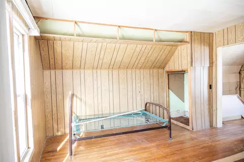 Bedroom - 207 Spring St, Elroy, WI 53929 photo 4 of 8