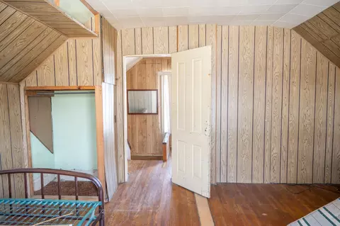 Bedroom - 207 Spring St, Elroy, WI 53929 photo 5 of 8