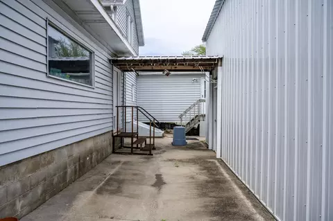 Exterior - 207 Spring St, Elroy, WI 53929 photo 10 of 12