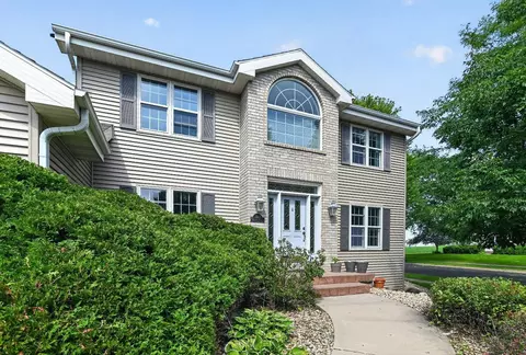 5502 Upland Trl, Middleton, WI 53562