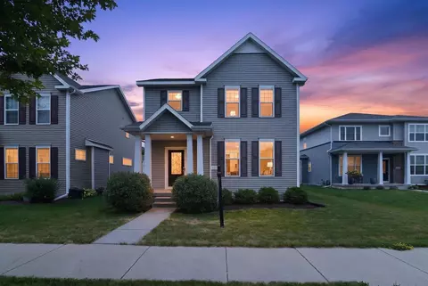1133 Okeeffe Ave, Sun Prairie, WI 53590