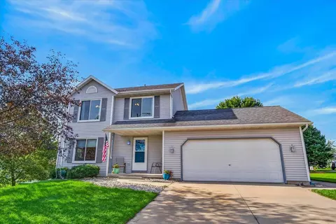 2141 Blue Heron Ct, Stoughton, WI 53589