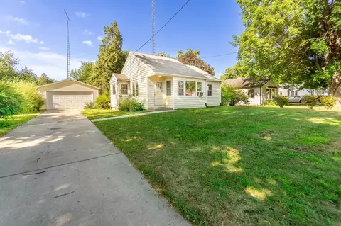 3810 Sycamore Ave, Madison, WI 53714