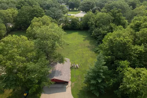 2735 S Riverside Dr, Beloit, WI 53511 photo 54
