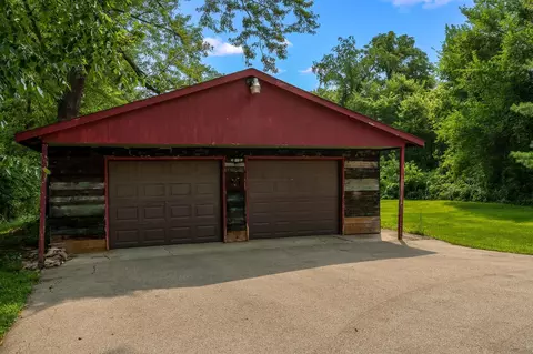2735 S Riverside Dr, Beloit, WI 53511 photo 46