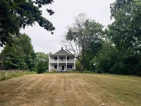 2735 S Riverside Dr, Beloit, WI 53511 photo 1