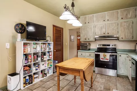 2735 S Riverside Dr, Beloit, WI 53511 photo 13
