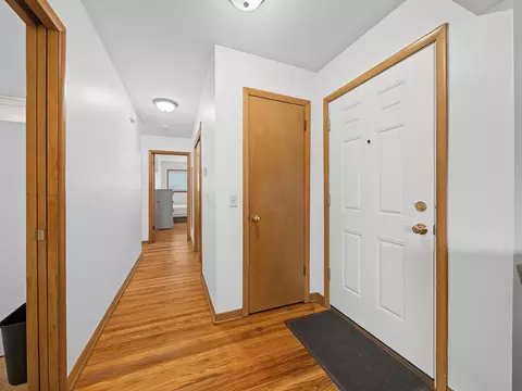 Entry Way - 426 Rushmore Ln, Madison, WI 53711 photo 1 of 6