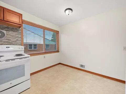 Kitchen - 426 Rushmore Ln, Madison, WI 53711 photo 7 of 11