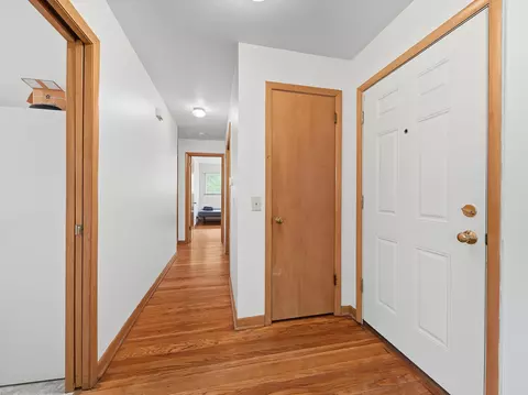 Entry Way - 426 Rushmore Ln, Madison, WI 53711 photo 3 of 6