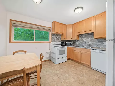 Kitchen - 426 Rushmore Ln, Madison, WI 53711 photo 1 of 11